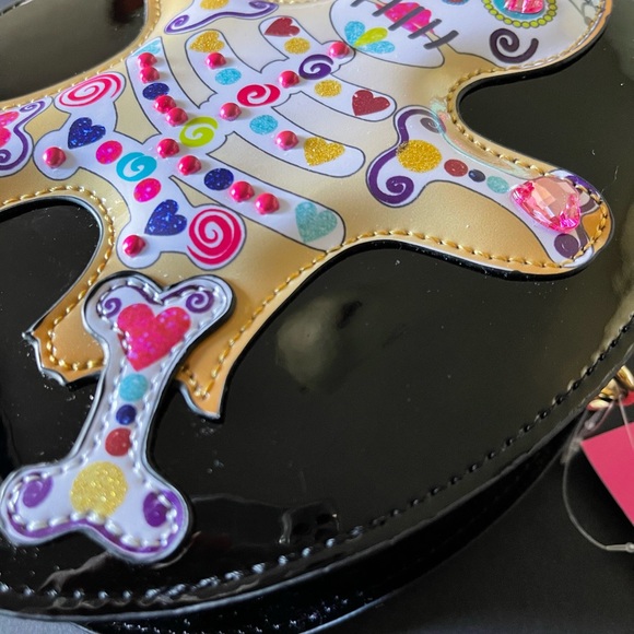 Betsey Johnson Gingerbread cookie cross body. Black patent. 💀 - Picture 2 of 5